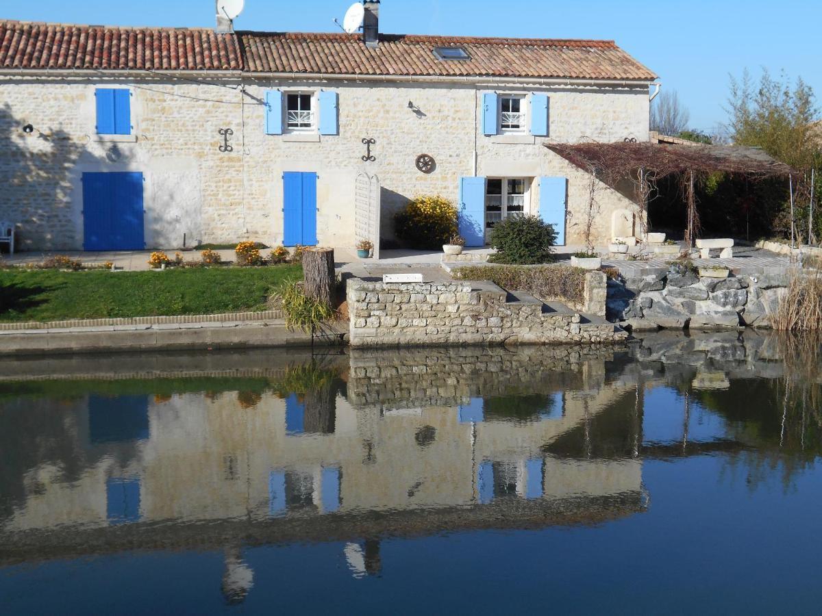 Marais Poitevin Bord Riviere Peche ,Barque, Velos, Wifi, Linge, Cheminee, Cuisine, Terrain De Boules La Taillee Exteriér fotografie